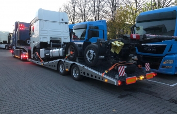 2-achsiger Arla-LKW-Transporter